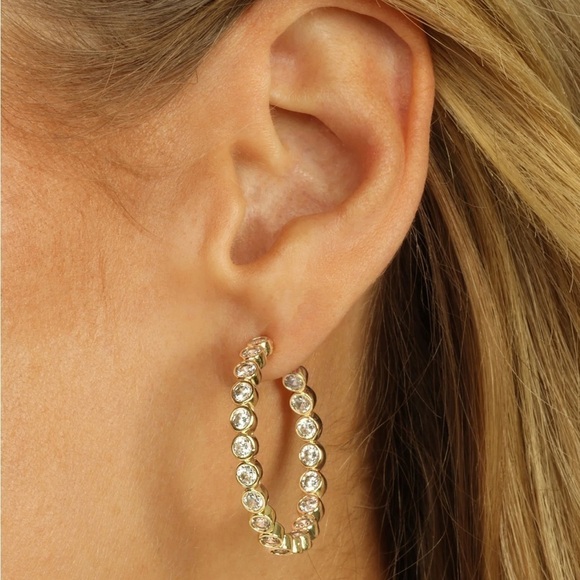 Baroness 1.25" Hoops Gold - Picture 5 of 7